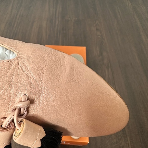 AGL Attilio Giusti Leobruni BLUSH LEATHER OPEN BACK POINTED TOE Tassels Flats - Picture 5 of 10